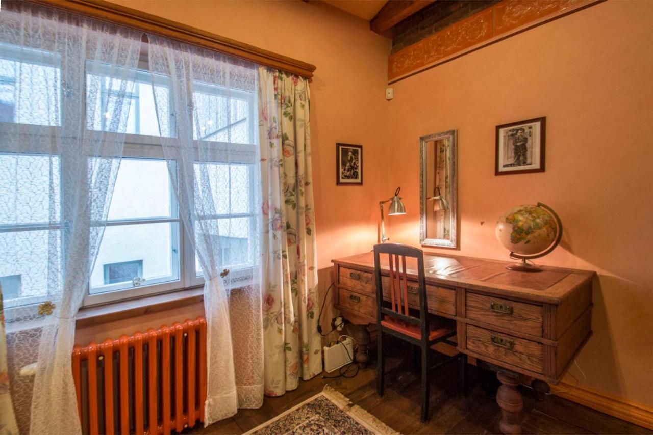 Bohemian Hideout, Old Town, Tartu Home Luaran gambar