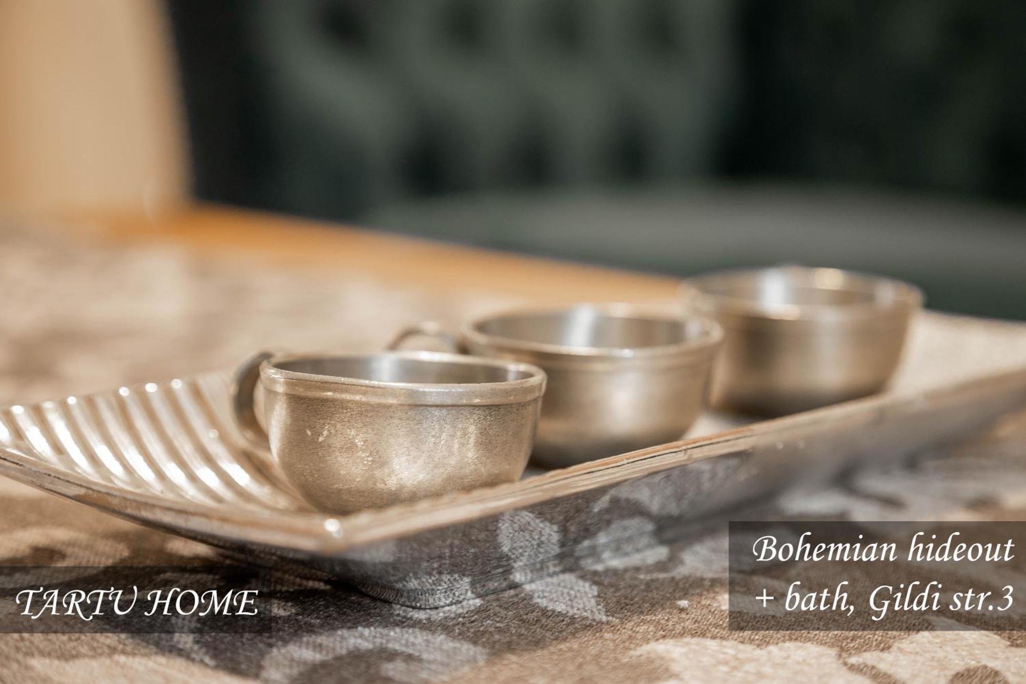 Bohemian Hideout, Old Town, Tartu Home Luaran gambar