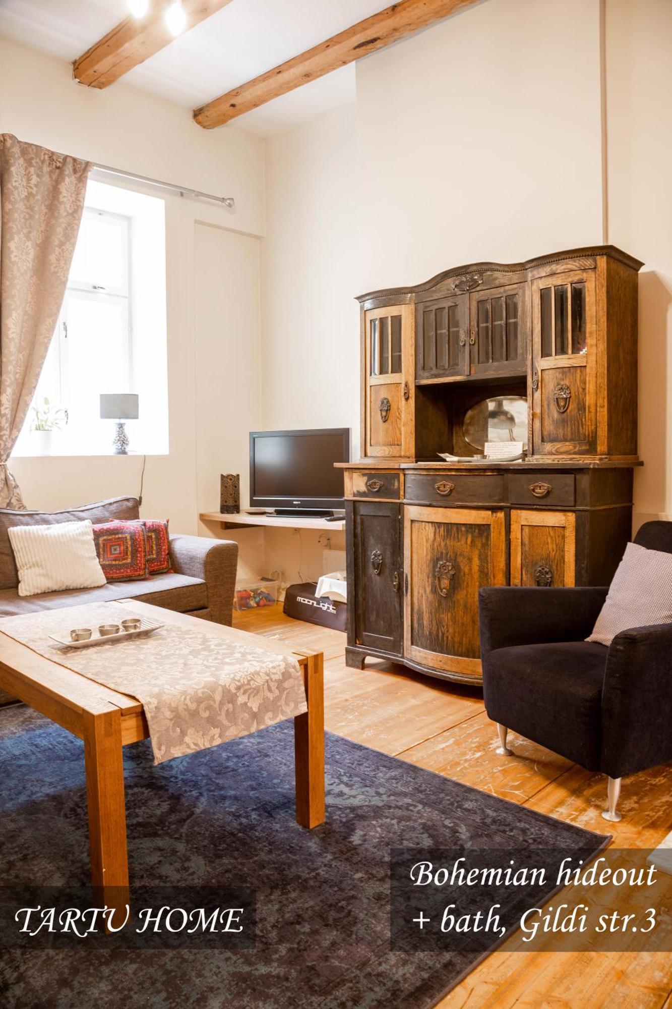 Bohemian Hideout, Old Town, Tartu Home Luaran gambar