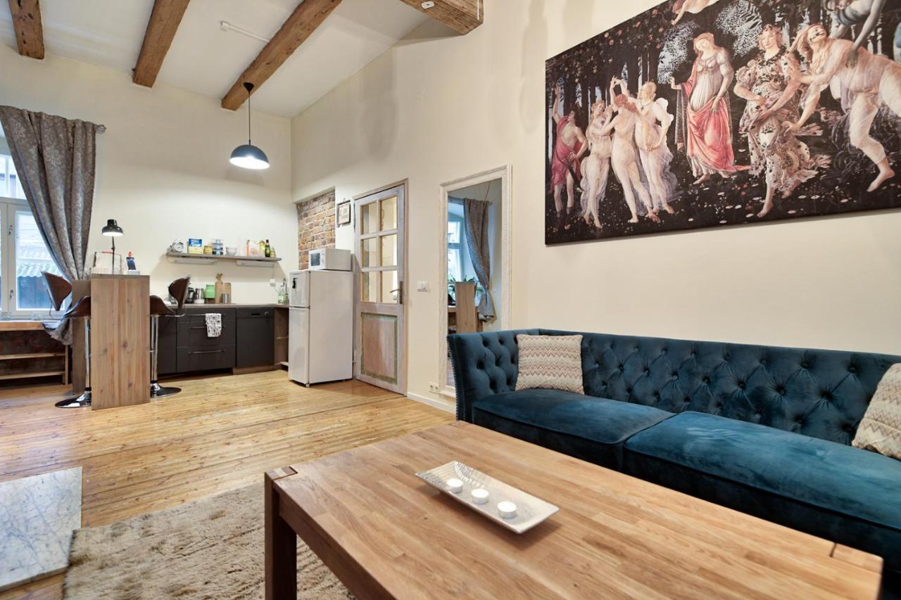 Bohemian Hideout, Old Town, Tartu Home Luaran gambar