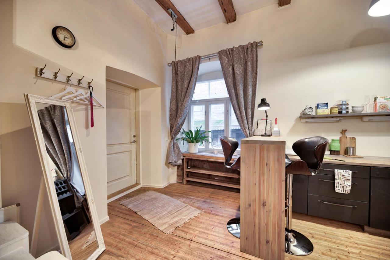 Bohemian Hideout, Old Town, Tartu Home Luaran gambar